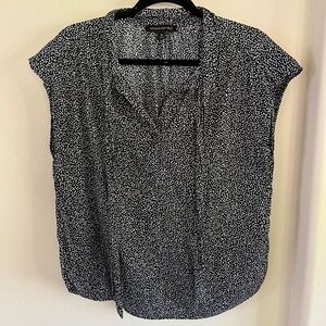 Banana Republic Short Sleeved Shirt